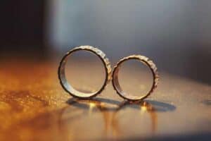 anillo de oro blanco para mujer