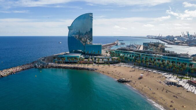 Playas-hoteles-en-Barcelona