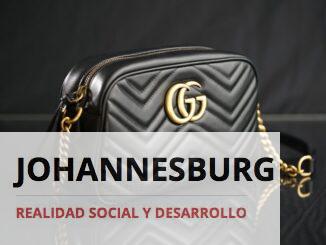 black Gucci leather shoulder bag